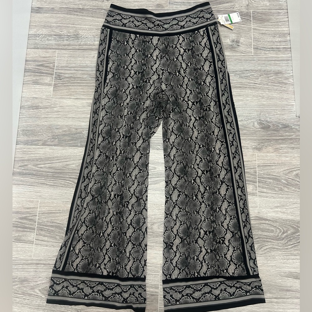 NWT MICHAEL Michael Kors Black & White Stretchy Snakeskin L Pants Retail $125